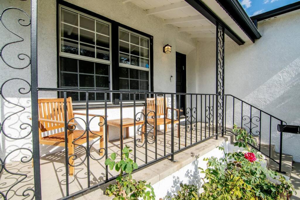 Updated 3-bedroom La With Backyard, Bbq & Family-friendly Amenities Casa de férias Los Angeles
